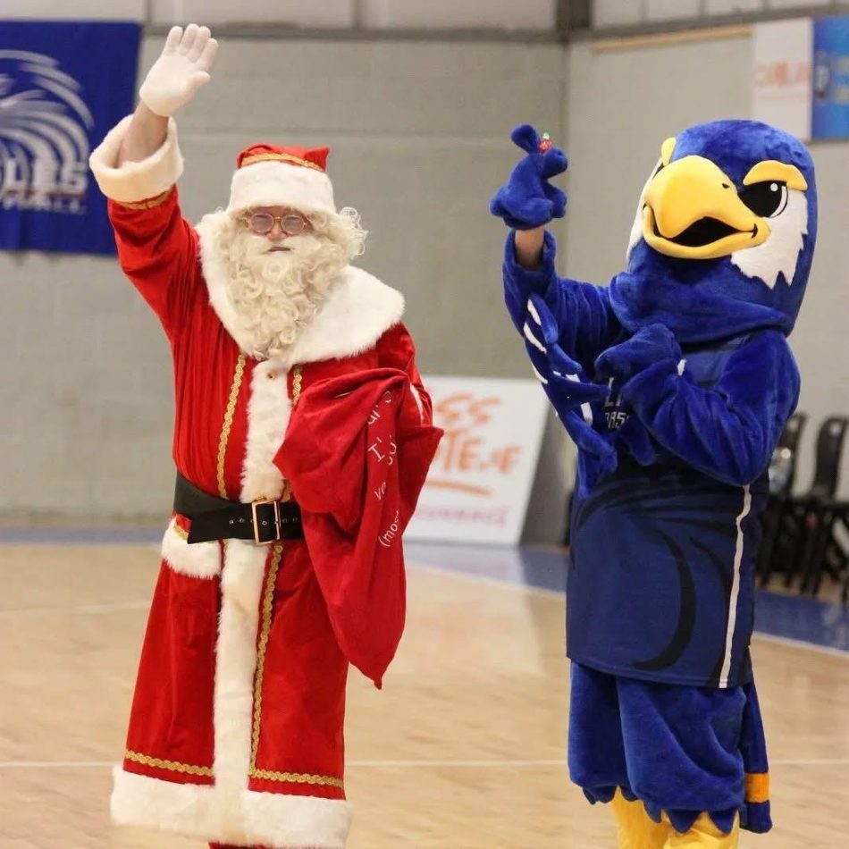Ernie welcomes Santa to the Virginia Show Centre